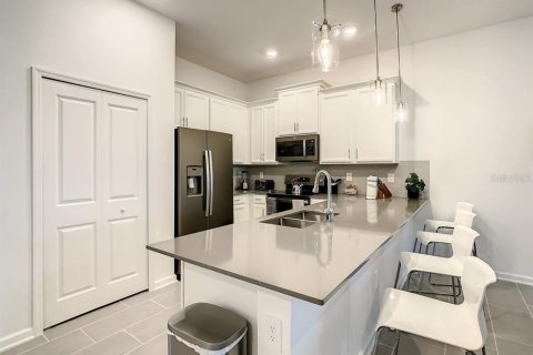 Condominio en alquiler en Davenport, Florida, 2 dormitorios, 128.95 m2 № 1915829 - foto 11