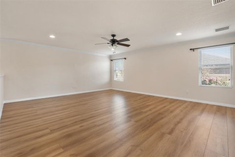 House in Winter Garden, Florida 4 bedrooms, 359.62 sq.m. № 1718716 - photo 16