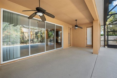 House in Winter Garden, Florida 4 bedrooms, 359.62 sq.m. № 1718716 - photo 28