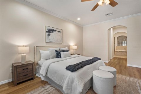 House in Winter Garden, Florida 4 bedrooms, 359.62 sq.m. № 1718716 - photo 13