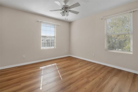 House in Winter Garden, Florida 4 bedrooms, 359.62 sq.m. № 1718716 - photo 25