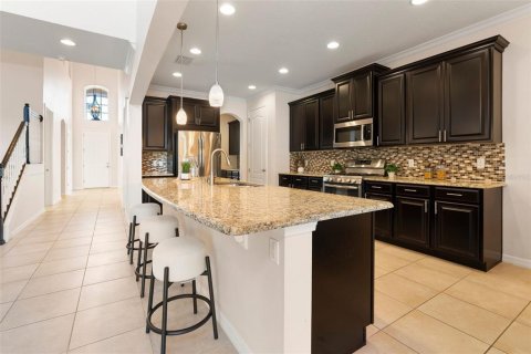 House in Winter Garden, Florida 4 bedrooms, 359.62 sq.m. № 1718716 - photo 9