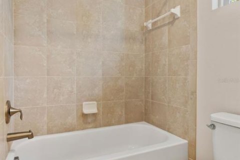Casa en venta en Winter Garden, Florida, 4 dormitorios, 359.62 m2 № 1718716 - foto 24