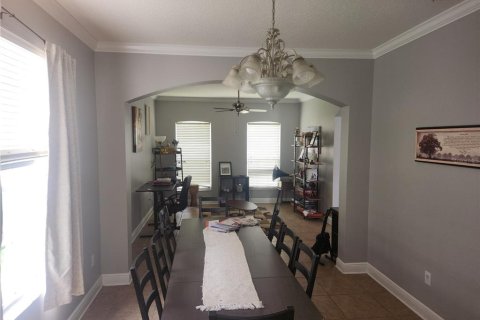 Casa en venta en Brandon, Florida, 5 dormitorios, 320.7 m2 № 1789753 - foto 2