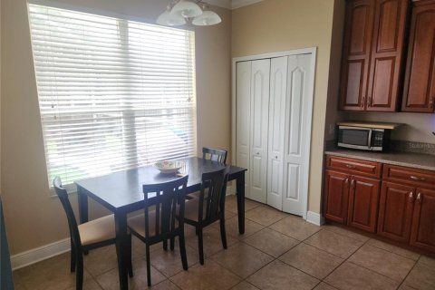 Casa en venta en Brandon, Florida, 5 dormitorios, 320.7 m2 № 1789753 - foto 6