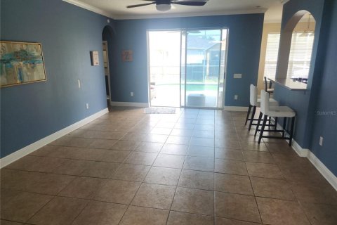 Casa en venta en Brandon, Florida, 5 dormitorios, 320.7 m2 № 1789753 - foto 7