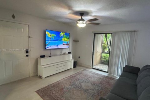 Copropriété à louer à Miami, Floride: 1 chambre, 54.63 m2 № 1945675 - photo 5