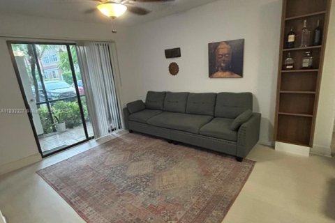 Copropriété à louer à Miami, Floride: 1 chambre, 54.63 m2 № 1945675 - photo 4