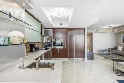 Copropriété à vendre à Sunny Isles Beach, Floride: 3 chambres, 205.69 m2 № 1728923 - photo 18