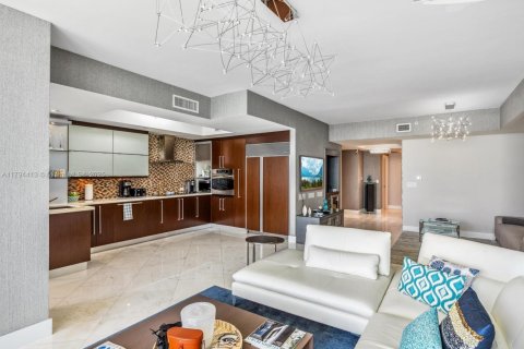 Copropriété à vendre à Sunny Isles Beach, Floride: 3 chambres, 205.69 m2 № 1728923 - photo 6