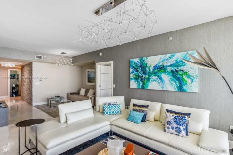 Copropriété à vendre à Sunny Isles Beach, Floride: 3 chambres, 205.69 m2 № 1728923 - photo 5