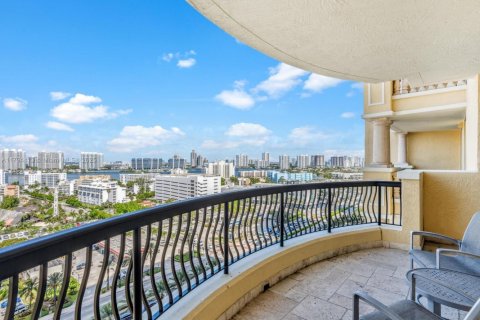 Copropriété à vendre à Sunny Isles Beach, Floride: 3 chambres, 205.69 m2 № 1728923 - photo 30