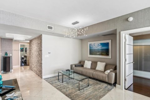Copropriété à vendre à Sunny Isles Beach, Floride: 3 chambres, 205.69 m2 № 1728923 - photo 11