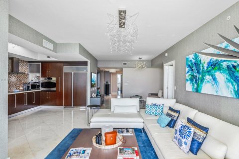 Copropriété à vendre à Sunny Isles Beach, Floride: 3 chambres, 205.69 m2 № 1728923 - photo 10