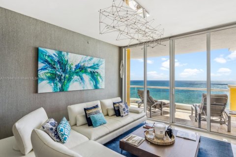 Copropriété à vendre à Sunny Isles Beach, Floride: 3 chambres, 205.69 m2 № 1728923 - photo 9