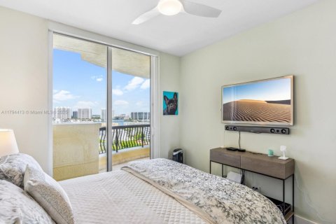 Copropriété à vendre à Sunny Isles Beach, Floride: 3 chambres, 205.69 m2 № 1728923 - photo 22