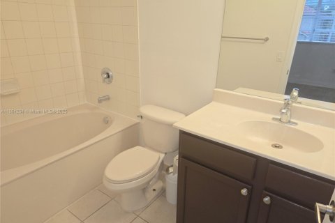 Adosado en venta en Miami Gardens, Florida, 3 dormitorios, 128.02 m2 № 1889381 - foto 17