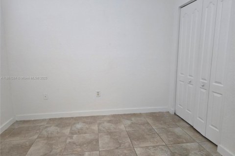 Adosado en venta en Miami Gardens, Florida, 3 dormitorios, 128.02 m2 № 1889381 - foto 8