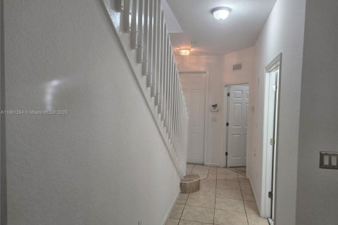 Adosado en venta en Miami Gardens, Florida, 3 dormitorios, 128.02 m2 № 1889381 - foto 9