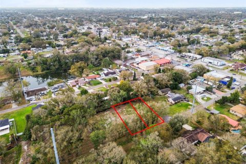 House in Tampa, Florida 4 bedrooms, 241.55 sq.m. № 1298825 - photo 16