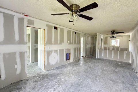 Condominio en venta en Zephyrhills, Florida, 2 dormitorios, 81.38 m2 № 1877472 - foto 10