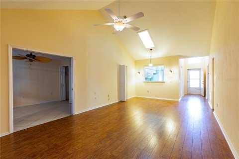 House in Gainesville, Florida 3 bedrooms, 144.74 sq.m. № 1544356 - photo 5