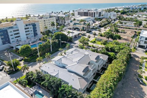 Touwnhouse à vendre à Delray Beach, Floride: 3 chambres, 382.76 m2 № 2387054 - photo 4