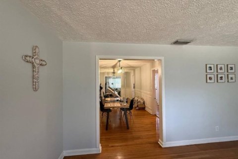 House in Jacksonville, Florida 4 bedrooms, 232.63 sq.m. № 2094210 - photo 24