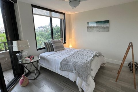 Condominio en alquiler en Key Biscayne, Florida, 1 dormitorio, 130.43 m2 № 1938781 - foto 11