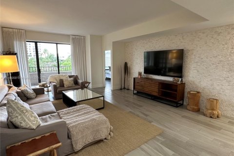 Condominio en alquiler en Key Biscayne, Florida, 1 dormitorio, 130.43 m2 № 1938781 - foto 5