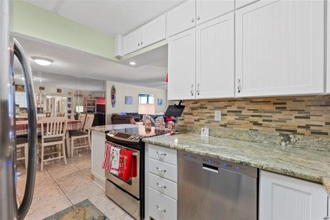 Copropriété à vendre à Ormond Beach, Floride: 2 chambres, 113.81 m2 № 1554484 - photo 8