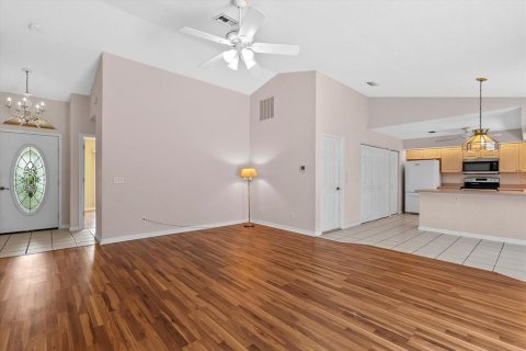 House in Venice, Florida 2 bedrooms, 121.14 sq.m. № 1885085 - photo 10