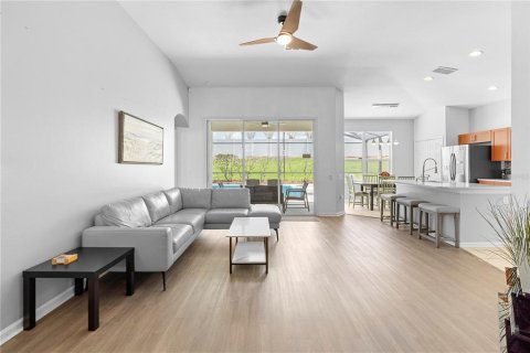 Casa en venta en Kissimmee, Florida, 4 dormitorios, 170.38 m2 № 1735561 - foto 2