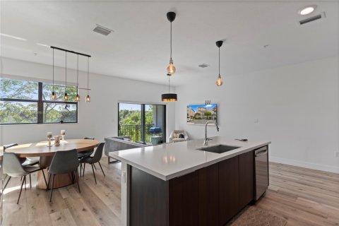 Купить кондоминиум в Дорал, Флорида 3 спальни, 142.51м2, № 1834269 - фото 9