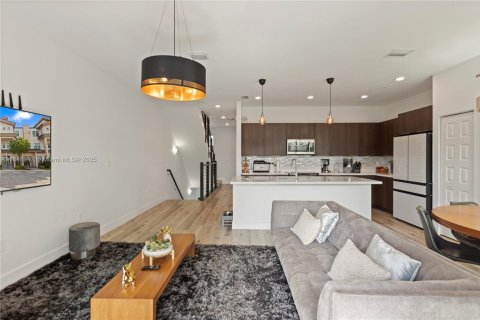 Купить кондоминиум в Дорал, Флорида 3 спальни, 142.51м2, № 1834269 - фото 16