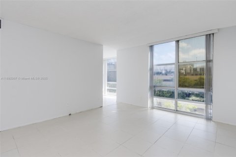 Copropriété à vendre à Sunny Isles Beach, Floride: 1 chambre, 67.35 m2 № 1946811 - photo 7
