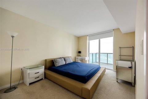 Condominio en venta en Sunny Isles Beach, Florida, 3 dormitorios, 135.45 m2 № 1989296 - foto 7