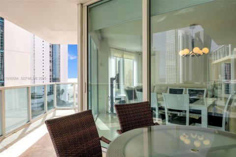 Condominio en venta en Sunny Isles Beach, Florida, 3 dormitorios, 135.45 m2 № 1989296 - foto 20