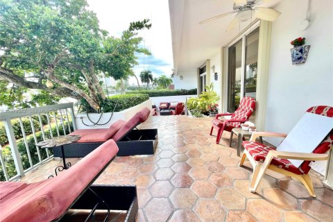 Снять в аренду кондоминиум в Авентура, Флорида 3 спальни, 216м2, № 2044275 - фото 3