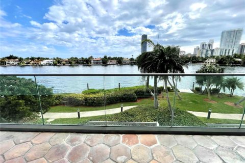 Снять в аренду кондоминиум в Авентура, Флорида 3 спальни, 216м2, № 2044275 - фото 4