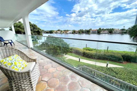 Снять в аренду кондоминиум в Авентура, Флорида 3 спальни, 216м2, № 2044275 - фото 6