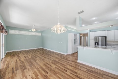 House in Sun City Center, Florida 3 bedrooms, 224.82 sq.m. № 2152091 - photo 15