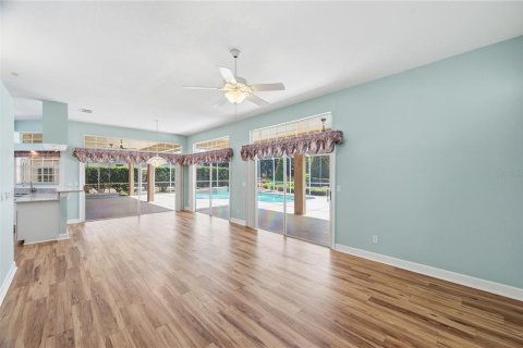 House in Sun City Center, Florida 3 bedrooms, 224.82 sq.m. № 2152091 - photo 11