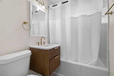 Купить виллу или дом в Тампа, Флорида 4 комнаты, 112.88м2, № 1786629 - фото 17