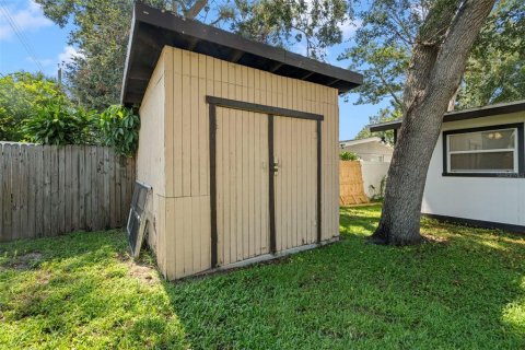 Casa en venta en Tampa, Florida, 3 dormitorios, 112.88 m2 № 1786629 - foto 29