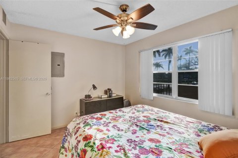 Copropriété à vendre à Pembroke Pines, Floride: 2 chambres, 110.74 m2 № 2049914 - photo 27