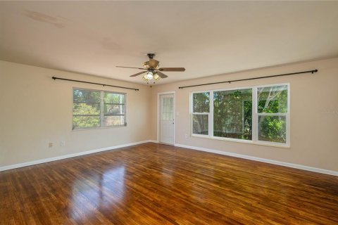 Villa ou maison à louer à Lake Wales, Floride: 4 chambres, 170.2 m2 № 1832545 - photo 3