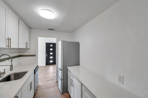 Снять в аренду виллу или дом в Ларго, Флорида 3 комнаты, 127.09м2, № 1733843 - фото 10