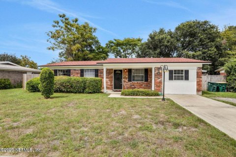 Villa ou maison à vendre à Jacksonville, Floride: 3 chambres, 119.94 m2 № 882055 - photo 1