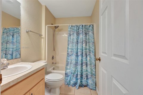 House in Sebring, Florida 3 bedrooms, 119.66 sq.m. № 1814410 - photo 12